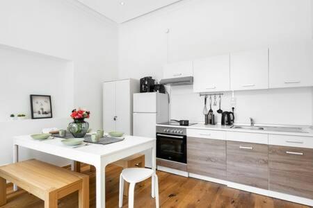 Apartment Oktoberfest Oasis For Up To 12 Munich